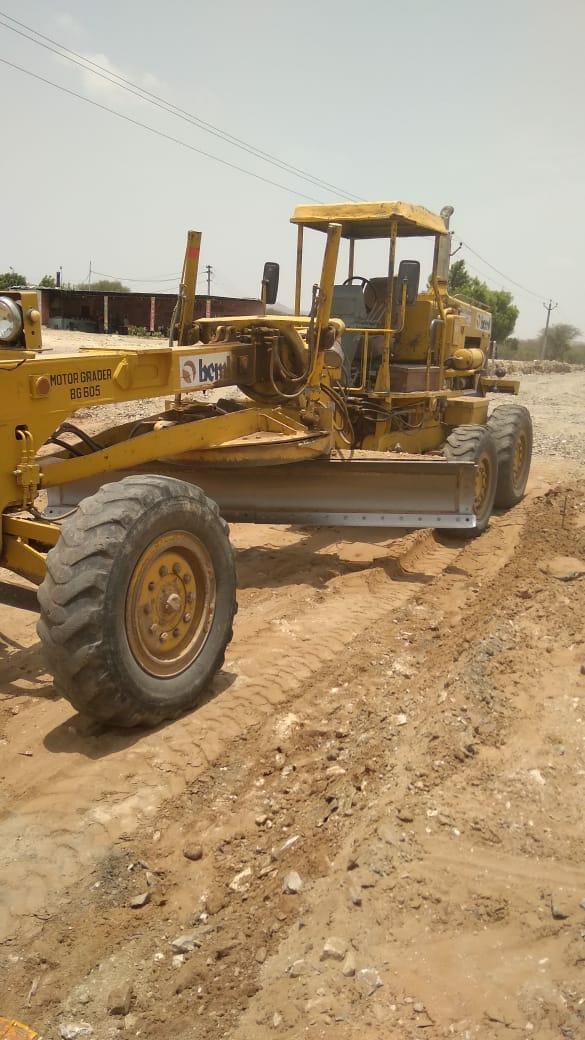 Motor Grader 605