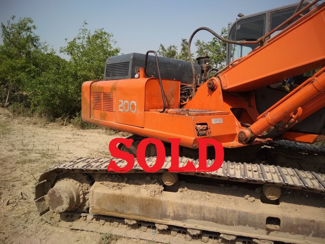 Excavator Ex200 (SOLD)